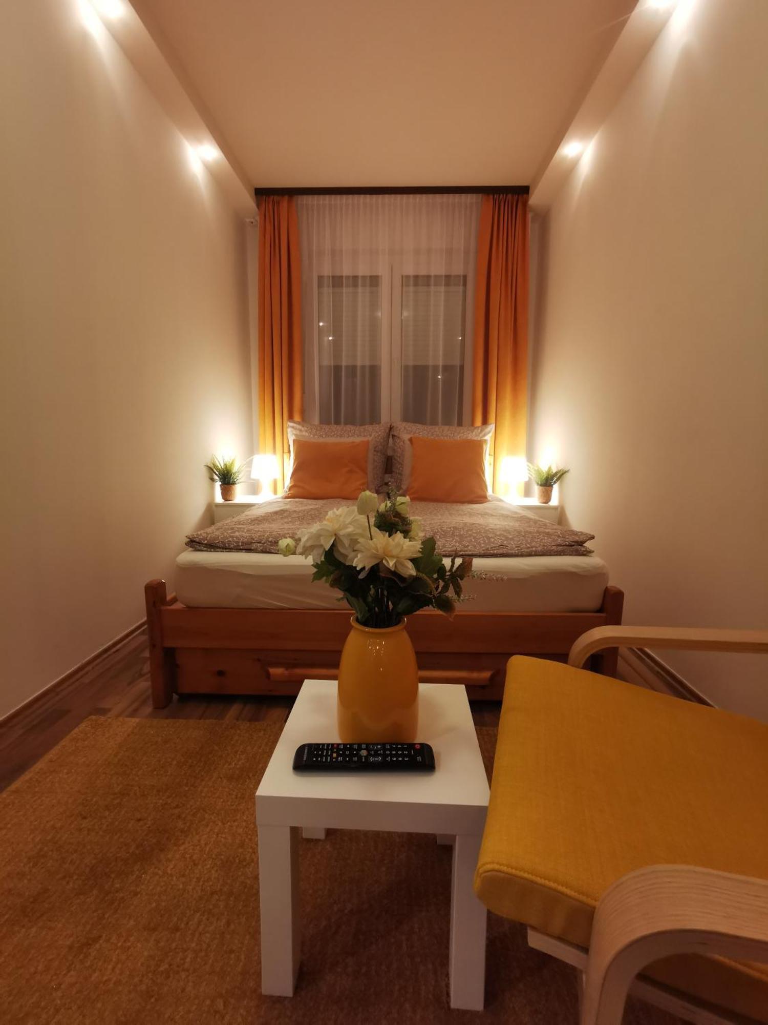 Ferienwohnung Romai 1 Dunaújváros Exterior foto