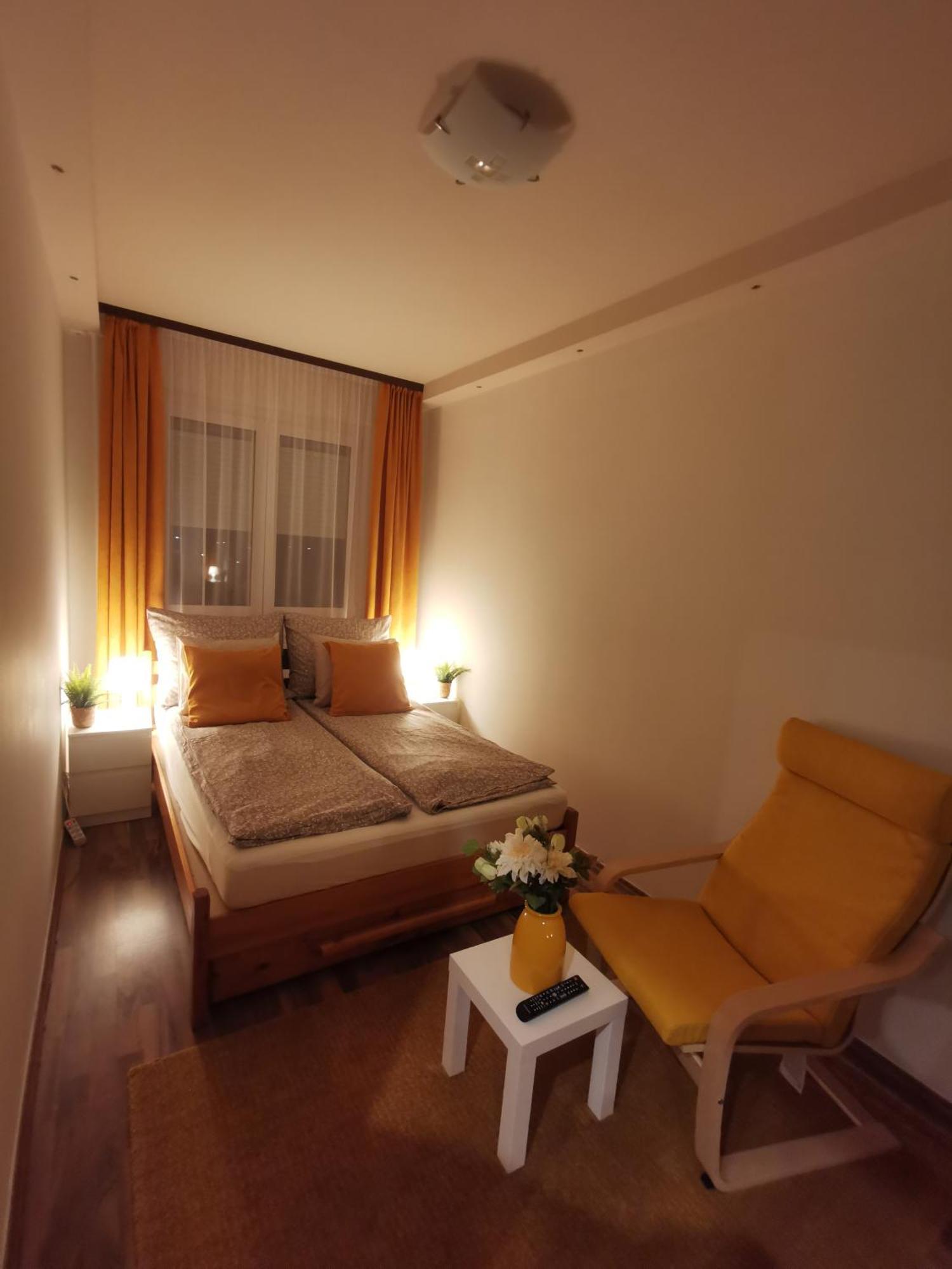 Ferienwohnung Romai 1 Dunaújváros Exterior foto